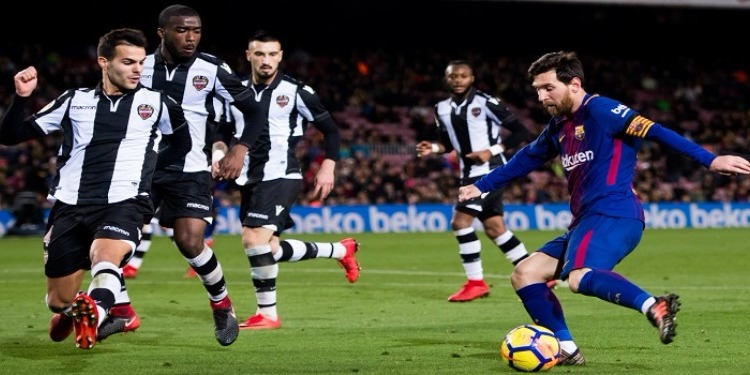 برشلونة يدك شباك ليفانتي بثلاثية